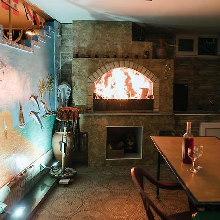 Guest House Ocean Force Батуми Екстериор снимка