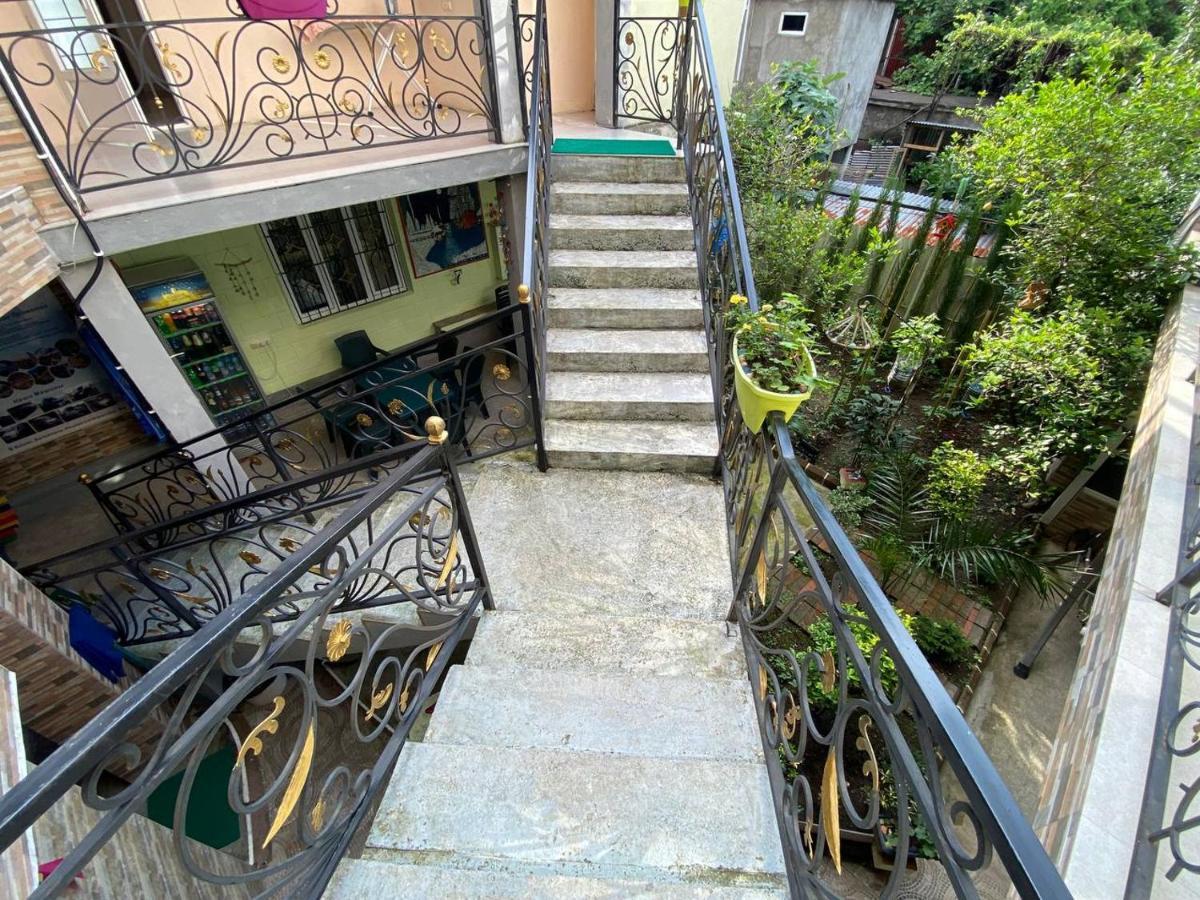 Guest House Ocean Force Батуми Екстериор снимка