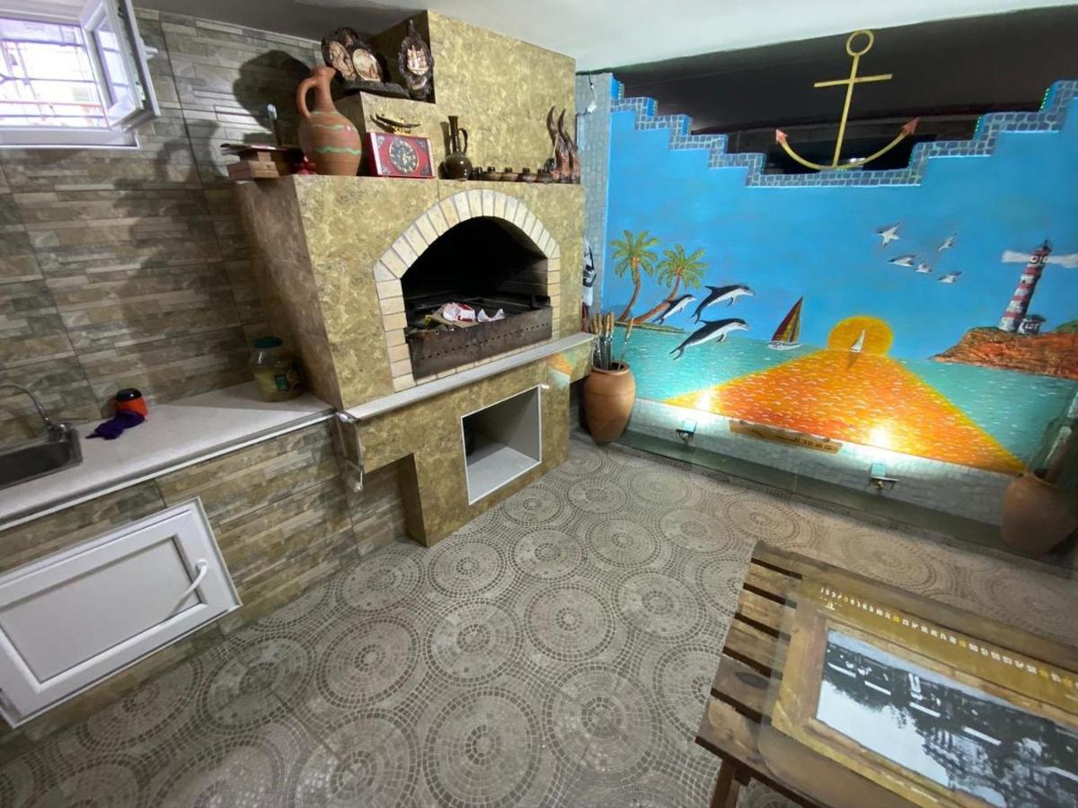 Guest House Ocean Force Батуми Екстериор снимка