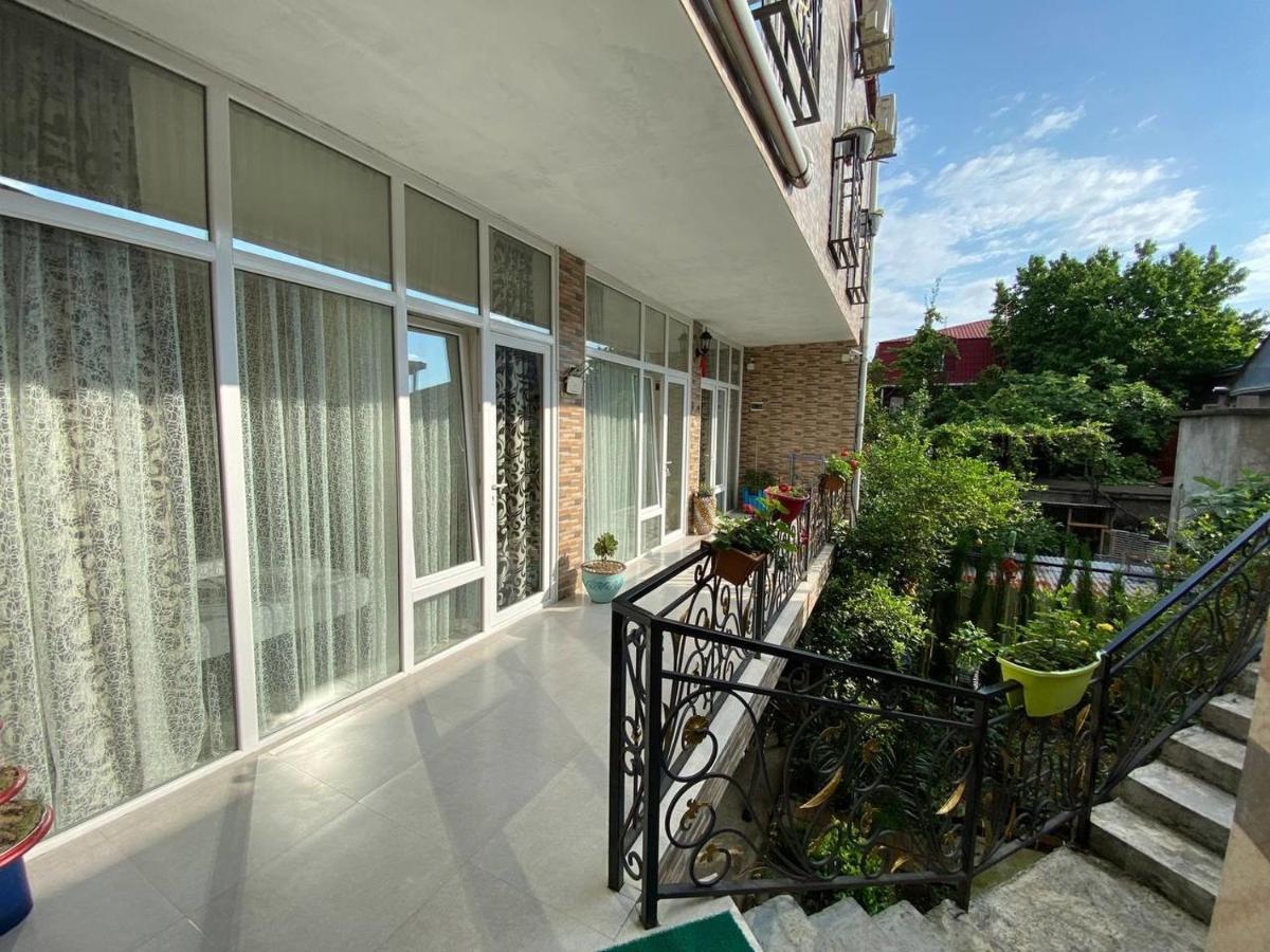 Guest House Ocean Force Батуми Екстериор снимка