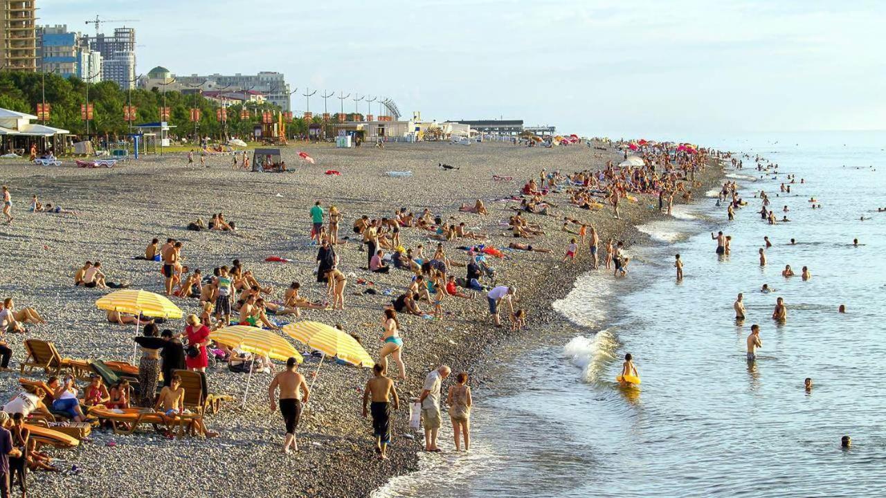 Guest House Ocean Force Батуми Екстериор снимка
